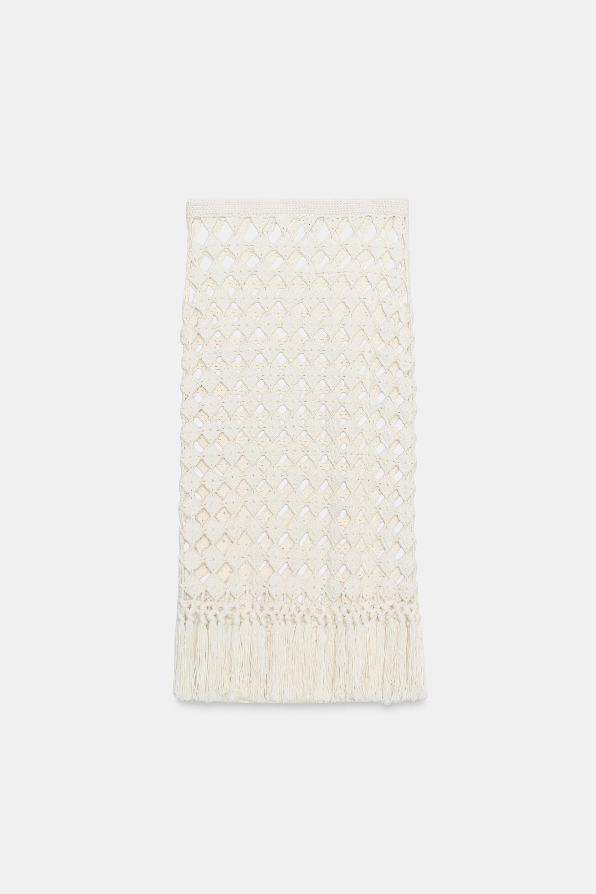 CROCHET FRINGED KNIT SKIRT
